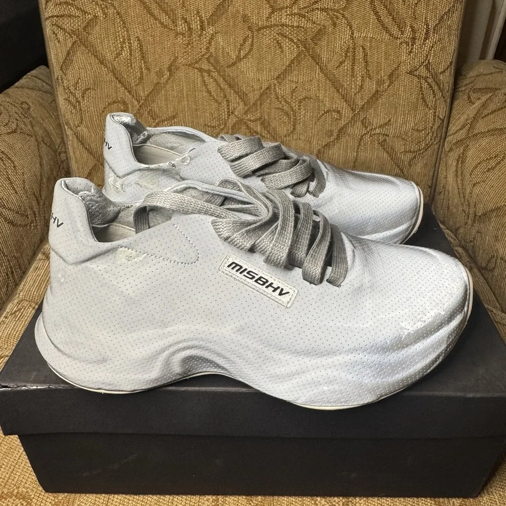 Misbhv some silver